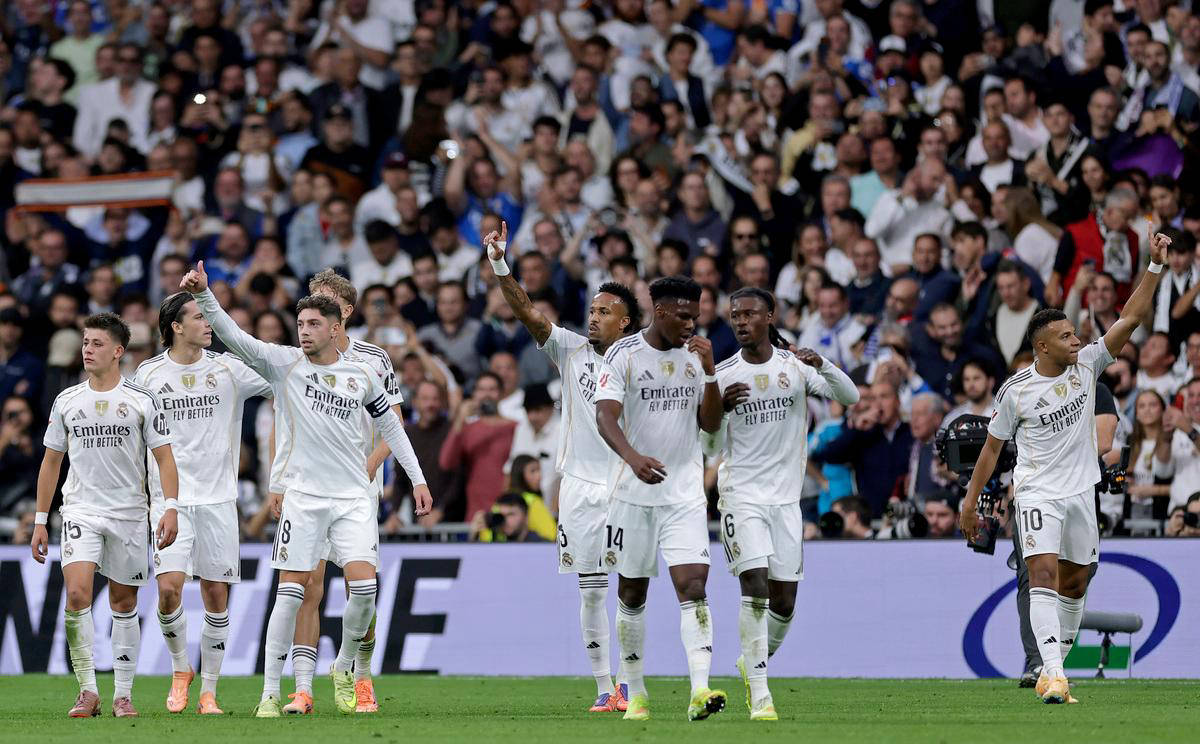 衣室都更友 衣室都更友